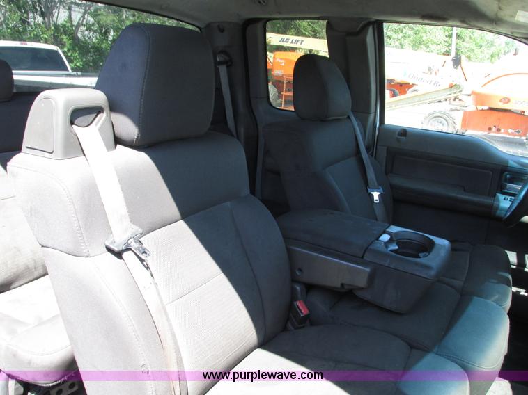 image for item G9123 2005 Ford F150 XLT SuperCab pickup truck