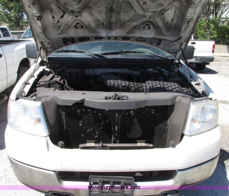 image for item G9123 2005 Ford F150 XLT SuperCab pickup truck