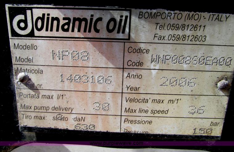 image for item G9124 2006 Ford F550 service truck with crane