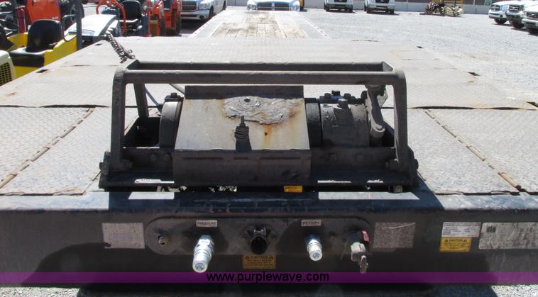 image for item G9125 2006 Trail King TK70HT-482 equipment trailer