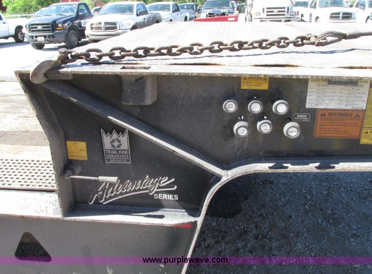 image for item G9125 2006 Trail King TK70HT-482 equipment trailer