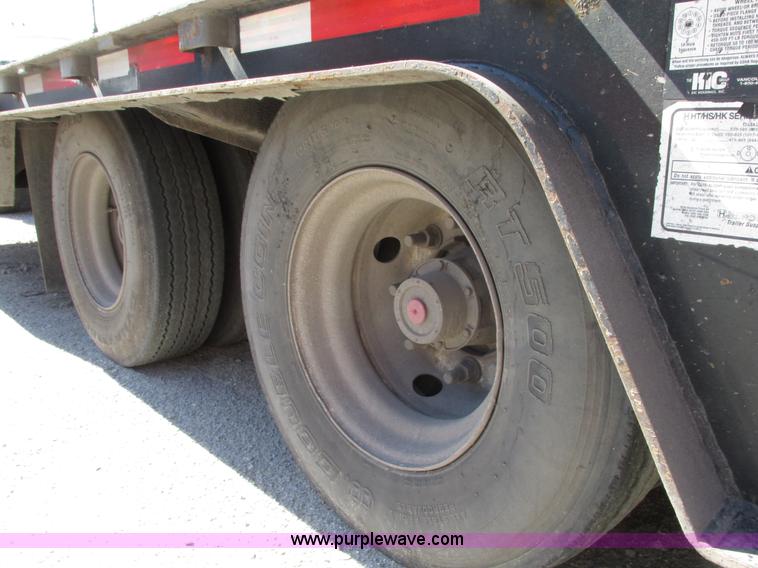 image for item G9125 2006 Trail King TK70HT-482 equipment trailer