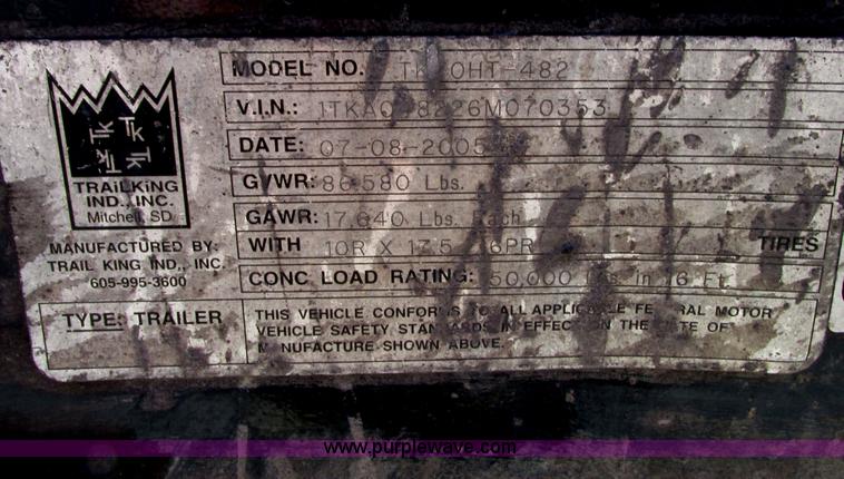 image for item G9125 2006 Trail King TK70HT-482 equipment trailer