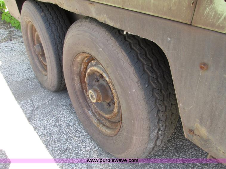 image for item G9126 2005 Sullair 750HDTQ air compressor