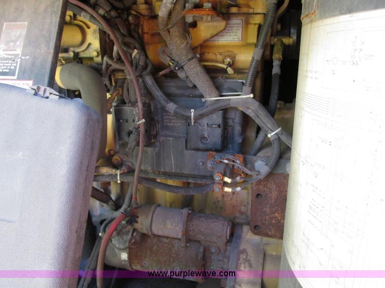 image for item G9126 2005 Sullair 750HDTQ air compressor