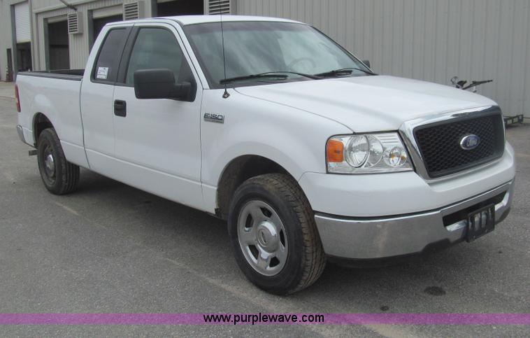 image for item H9000 2007 Ford F150 XLT SuperCab pickup truck
