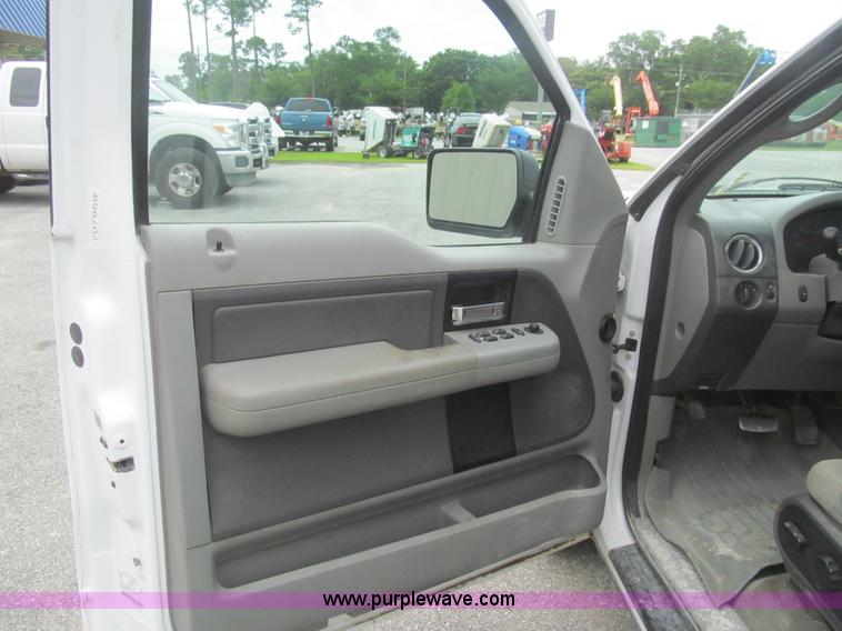 image for item H9000 2007 Ford F150 XLT SuperCab pickup truck