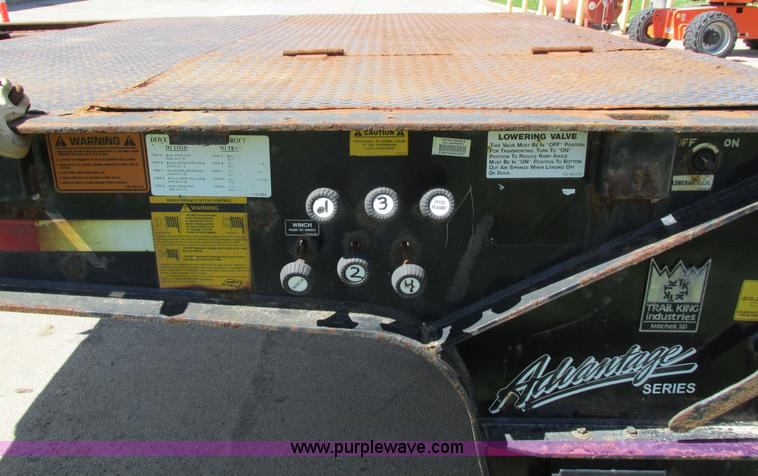 image for item I4170 2007 Trail King TK70HT trailer