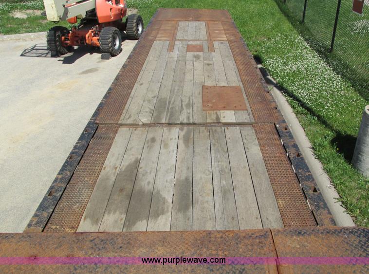 image for item I4170 2007 Trail King TK70HT trailer