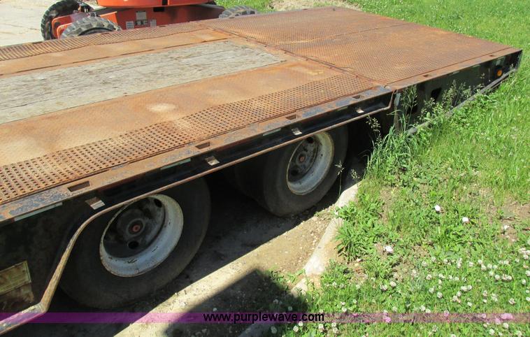 image for item I4170 2007 Trail King TK70HT trailer