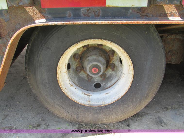 image for item I4170 2007 Trail King TK70HT trailer