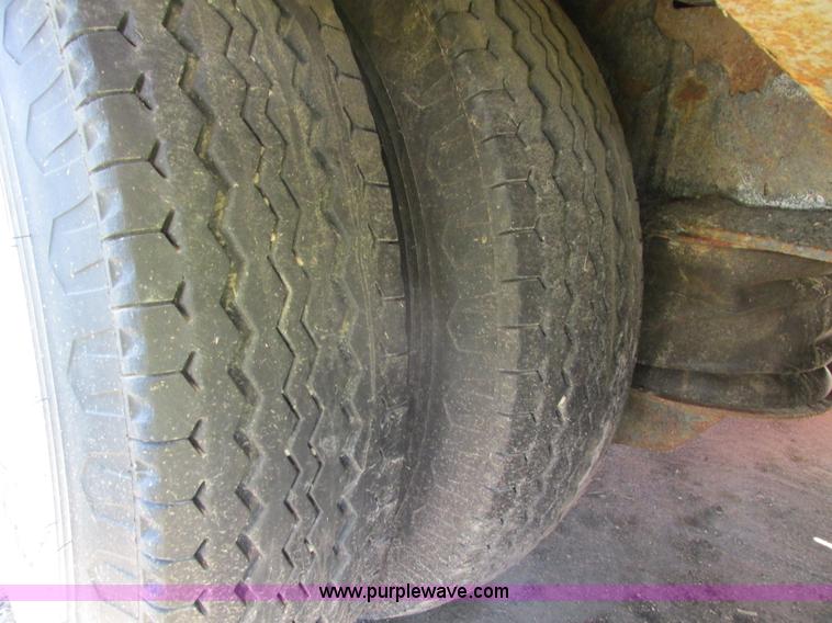 image for item I4170 2007 Trail King TK70HT trailer