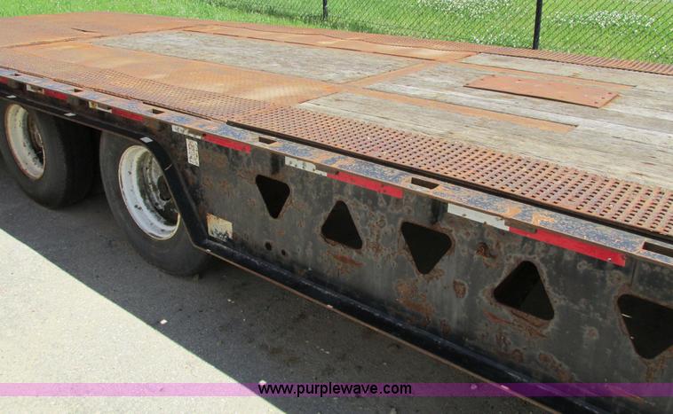 image for item I4170 2007 Trail King TK70HT trailer