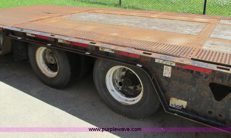 image for item I4170 2007 Trail King TK70HT trailer
