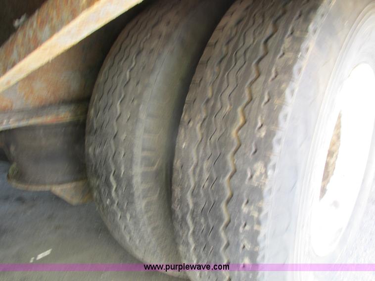 image for item I4170 2007 Trail King TK70HT trailer