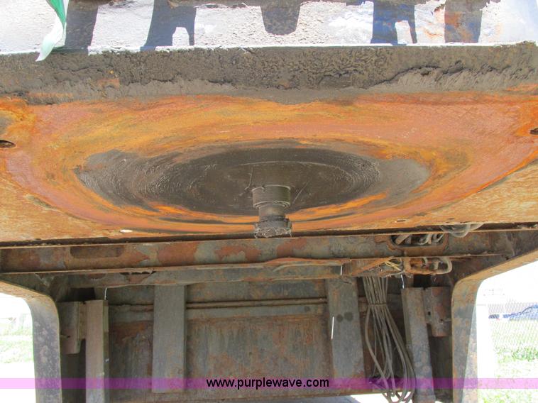 image for item I4170 2007 Trail King TK70HT trailer