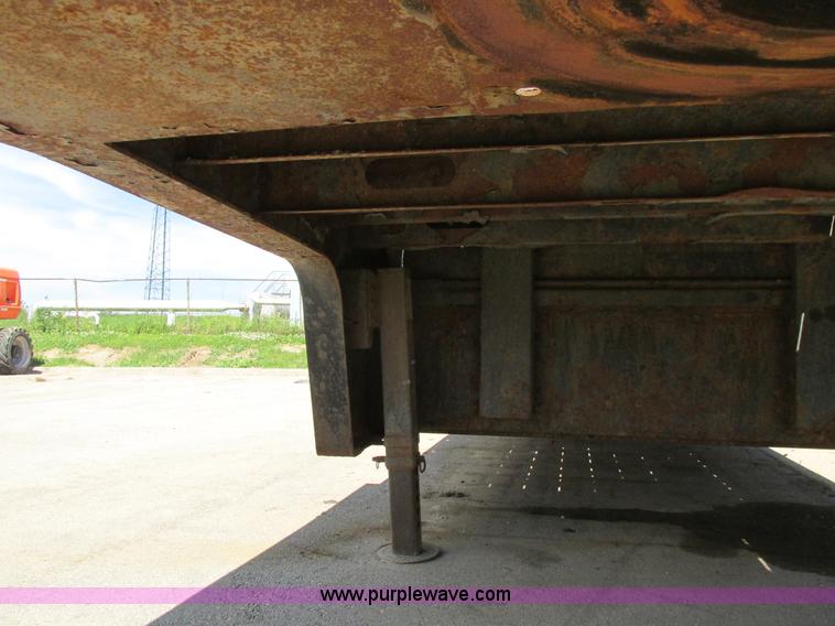 image for item I4170 2007 Trail King TK70HT trailer