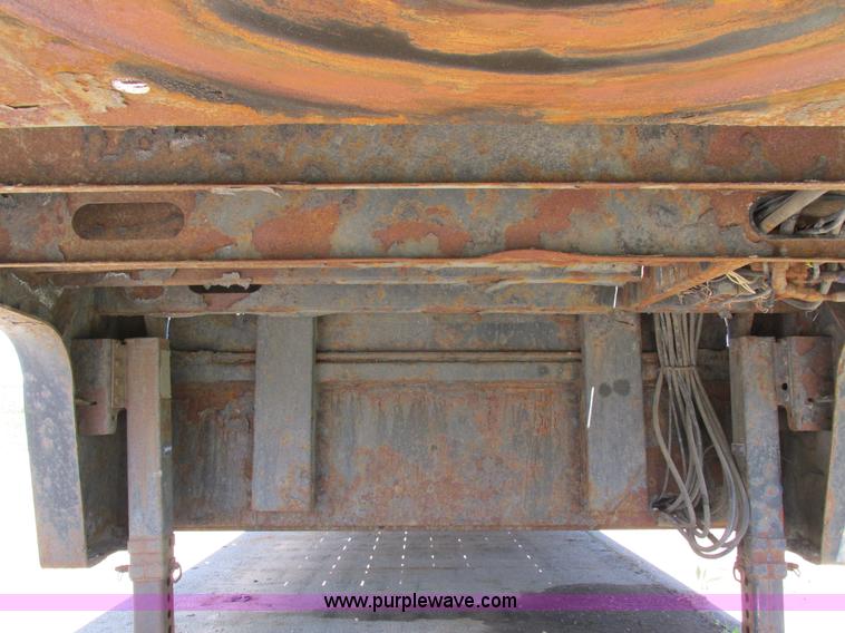 image for item I4170 2007 Trail King TK70HT trailer