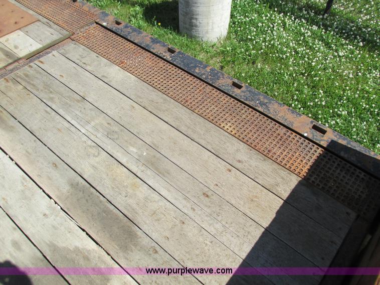 image for item I4170 2007 Trail King TK70HT trailer