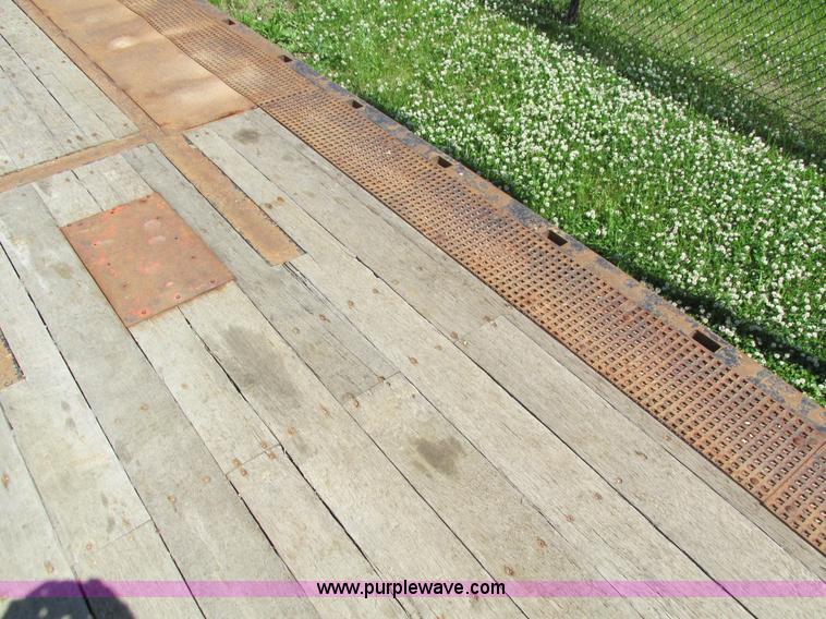 image for item I4170 2007 Trail King TK70HT trailer