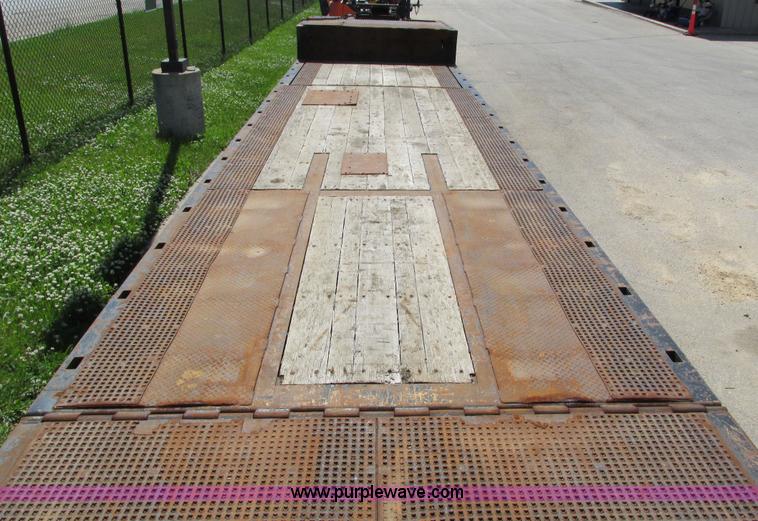 image for item I4170 2007 Trail King TK70HT trailer