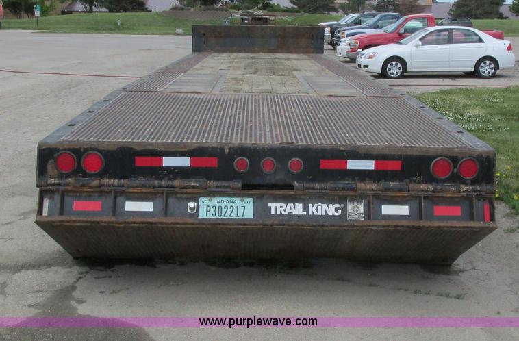 image for item I4172 2006 Trail King TK70HT-482 trailer