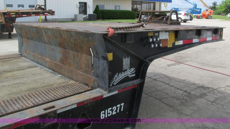 image for item I4172 2006 Trail King TK70HT-482 trailer