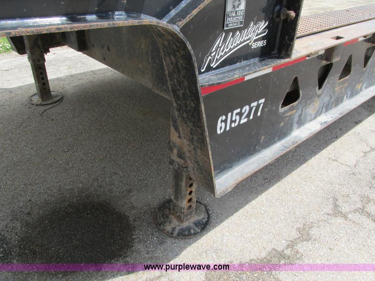 image for item I4172 2006 Trail King TK70HT-482 trailer