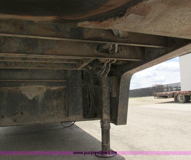 image for item I4172 2006 Trail King TK70HT-482 trailer