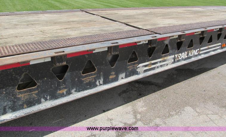 image for item I4172 2006 Trail King TK70HT-482 trailer