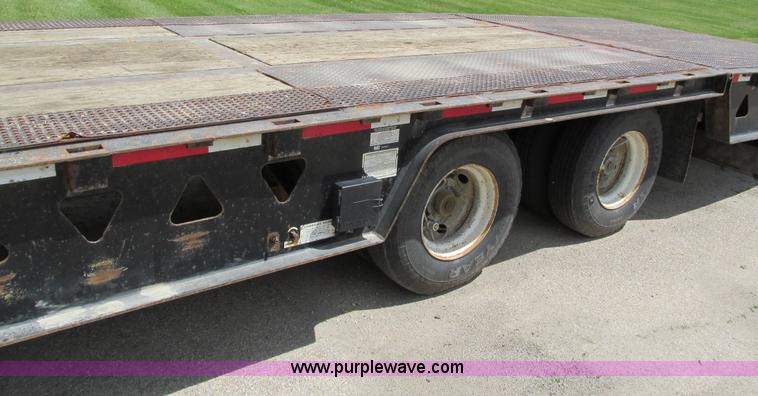image for item I4172 2006 Trail King TK70HT-482 trailer
