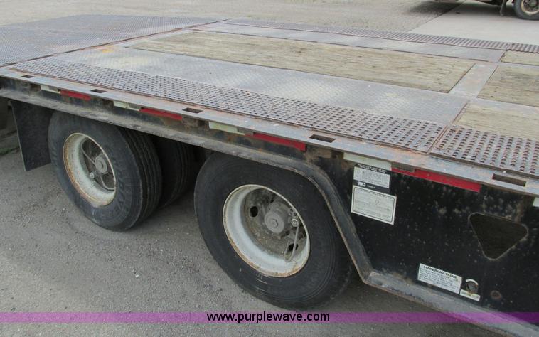 image for item I4172 2006 Trail King TK70HT-482 trailer
