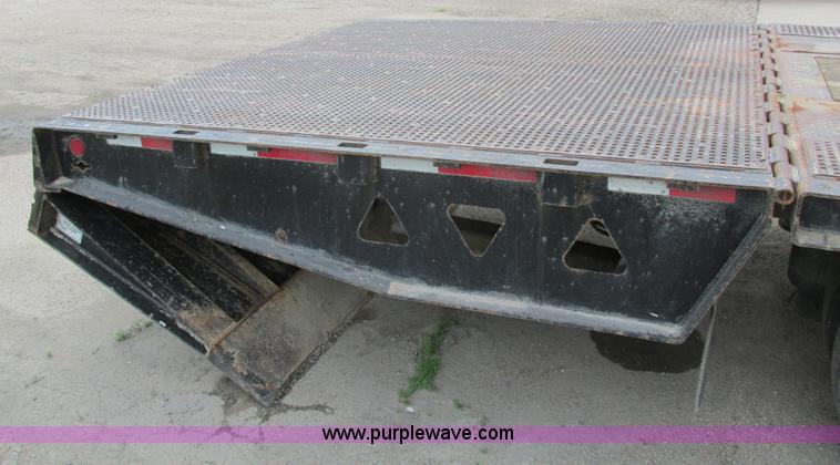 image for item I4172 2006 Trail King TK70HT-482 trailer