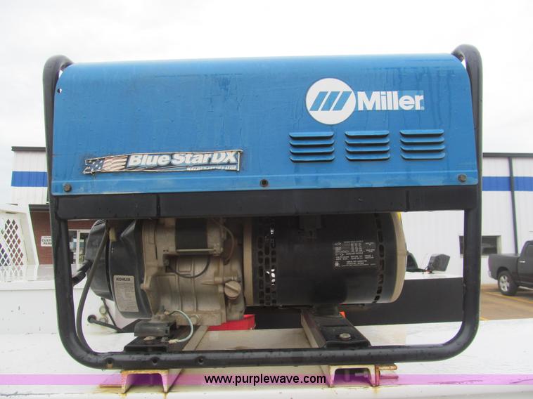 image for item I7001 2006 Ford F350 Super Duty XL service truck