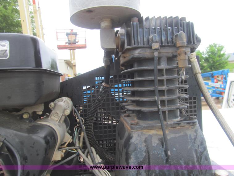 image for item I7001 2006 Ford F350 Super Duty XL service truck