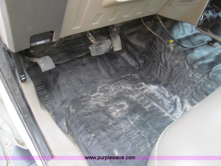 image for item I7003 2008 Ford F350 Super Duty XL service truck