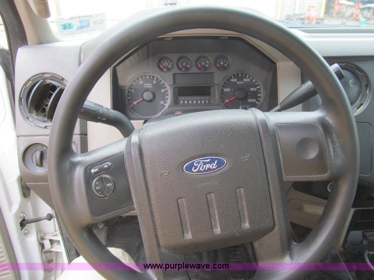 image for item I7003 2008 Ford F350 Super Duty XL service truck