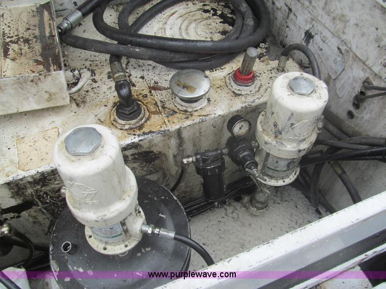 image for item I7003 2008 Ford F350 Super Duty XL service truck