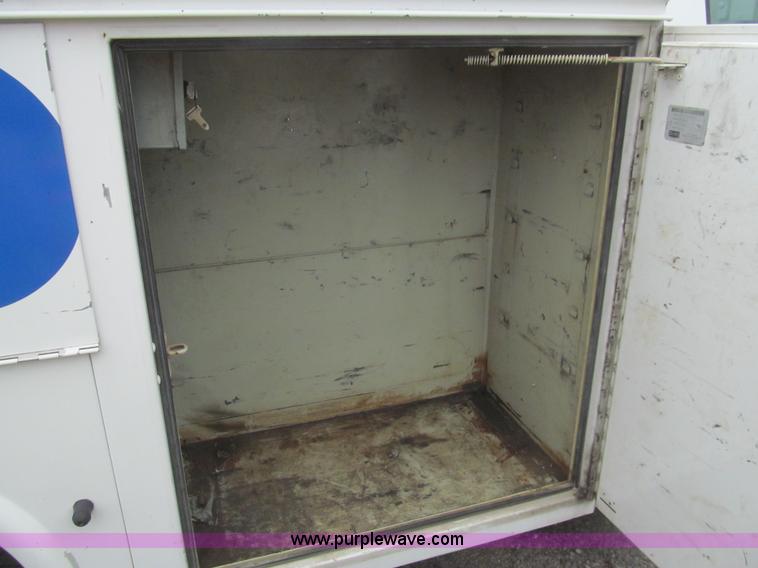 image for item I7003 2008 Ford F350 Super Duty XL service truck