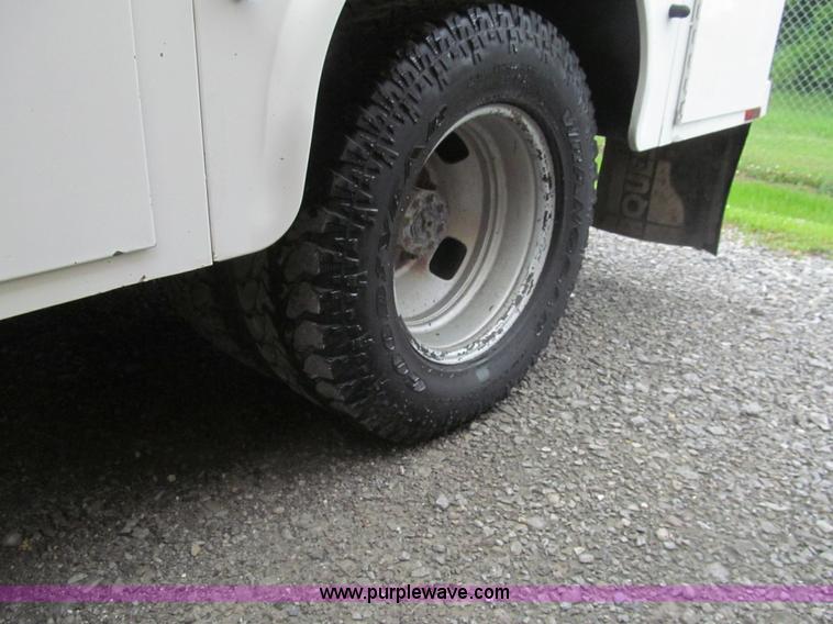 image for item I7003 2008 Ford F350 Super Duty XL service truck