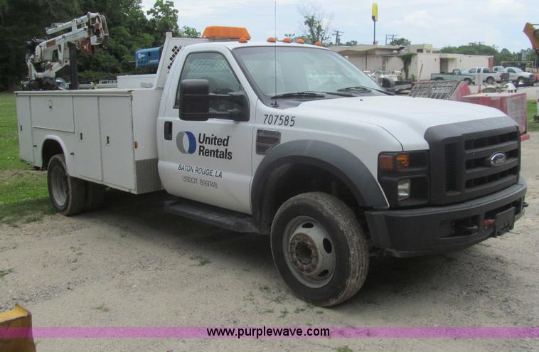 image for item I7004 2008 Ford F550 Super Duty XLT service truck with crane
