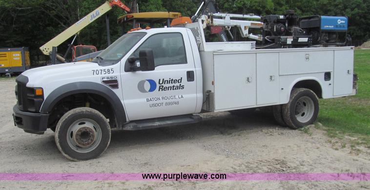 image for item I7004 2008 Ford F550 Super Duty XLT service truck with crane