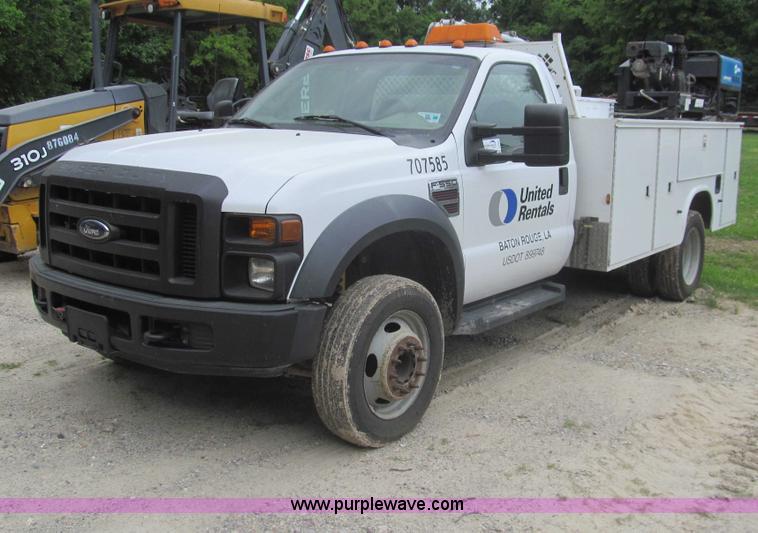 image for item I7004 2008 Ford F550 Super Duty XLT service truck with crane