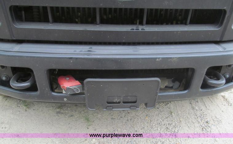 image for item I7004 2008 Ford F550 Super Duty XLT service truck with crane