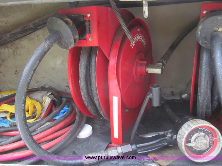 image for item I7004 2008 Ford F550 Super Duty XLT service truck with crane