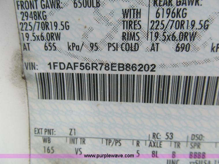 image for item I7004 2008 Ford F550 Super Duty XLT service truck with crane