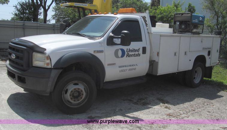 image for item I7005 2006 Ford F550 Super Duty XL service truck