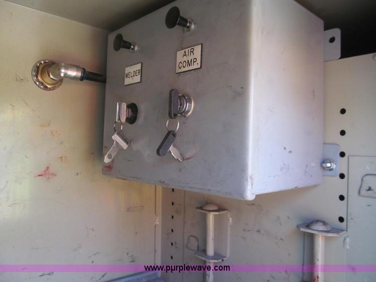 image for item I7005 2006 Ford F550 Super Duty XL service truck