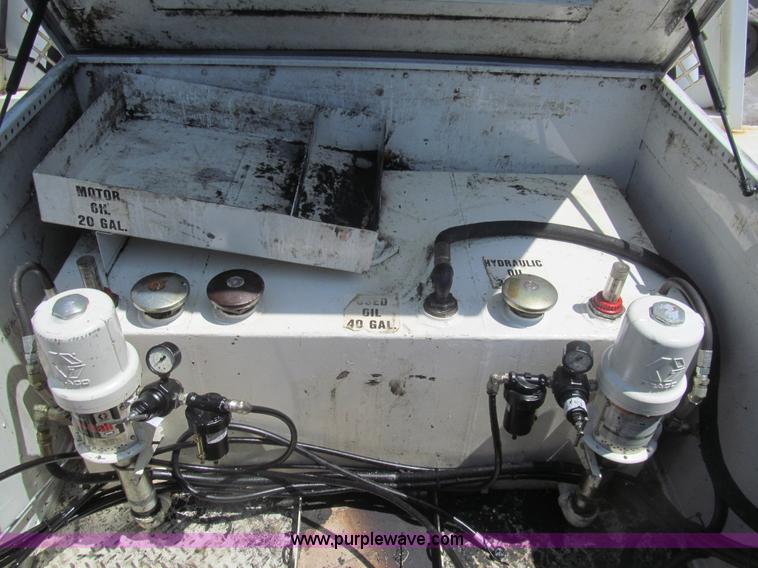 image for item I7005 2006 Ford F550 Super Duty XL service truck