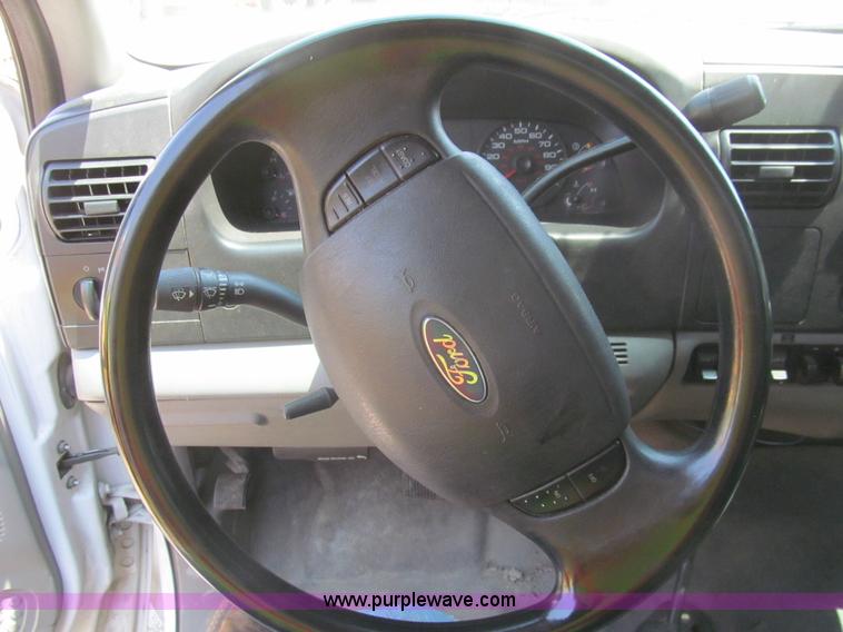 image for item I7005 2006 Ford F550 Super Duty XL service truck